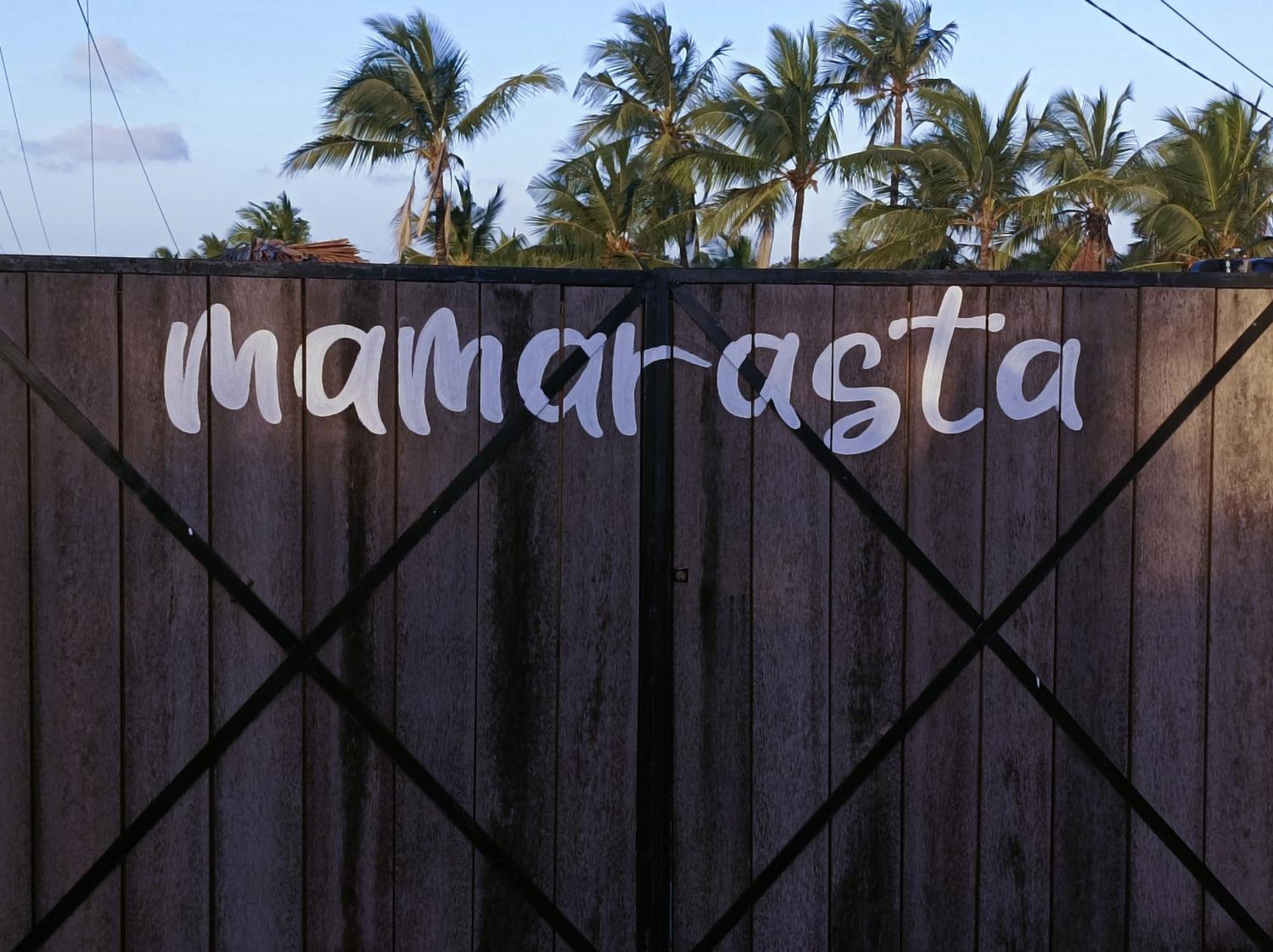 Mamarasta Bed & Breakfast Bwejuu Eksteriør bilde