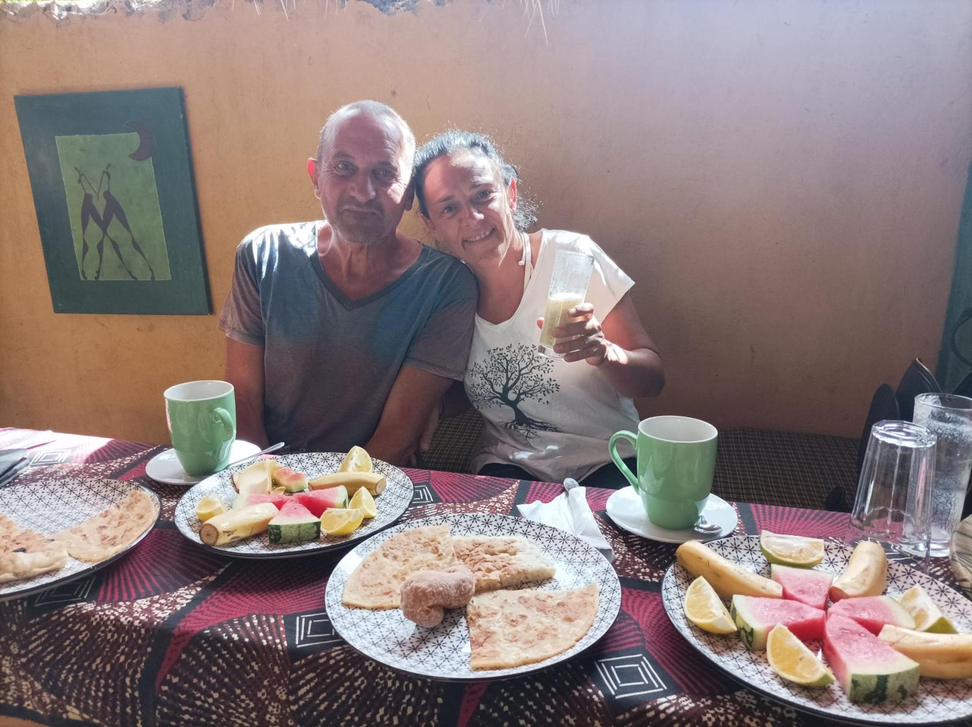 Mamarasta Bed & Breakfast Bwejuu Eksteriør bilde