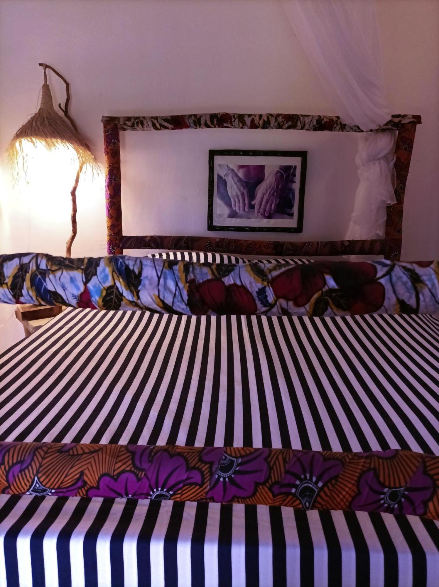 Mamarasta Bed & Breakfast Bwejuu Eksteriør bilde
