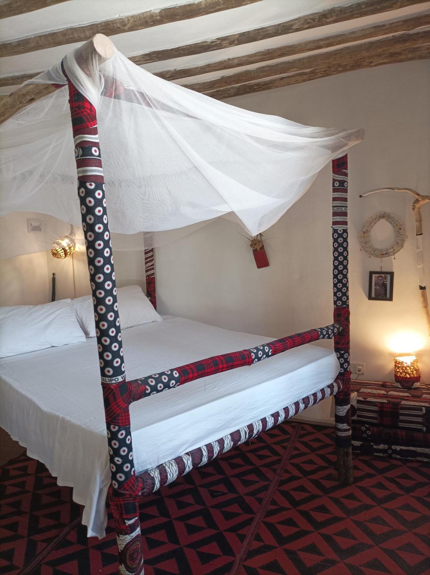 Mamarasta Bed & Breakfast Bwejuu Eksteriør bilde